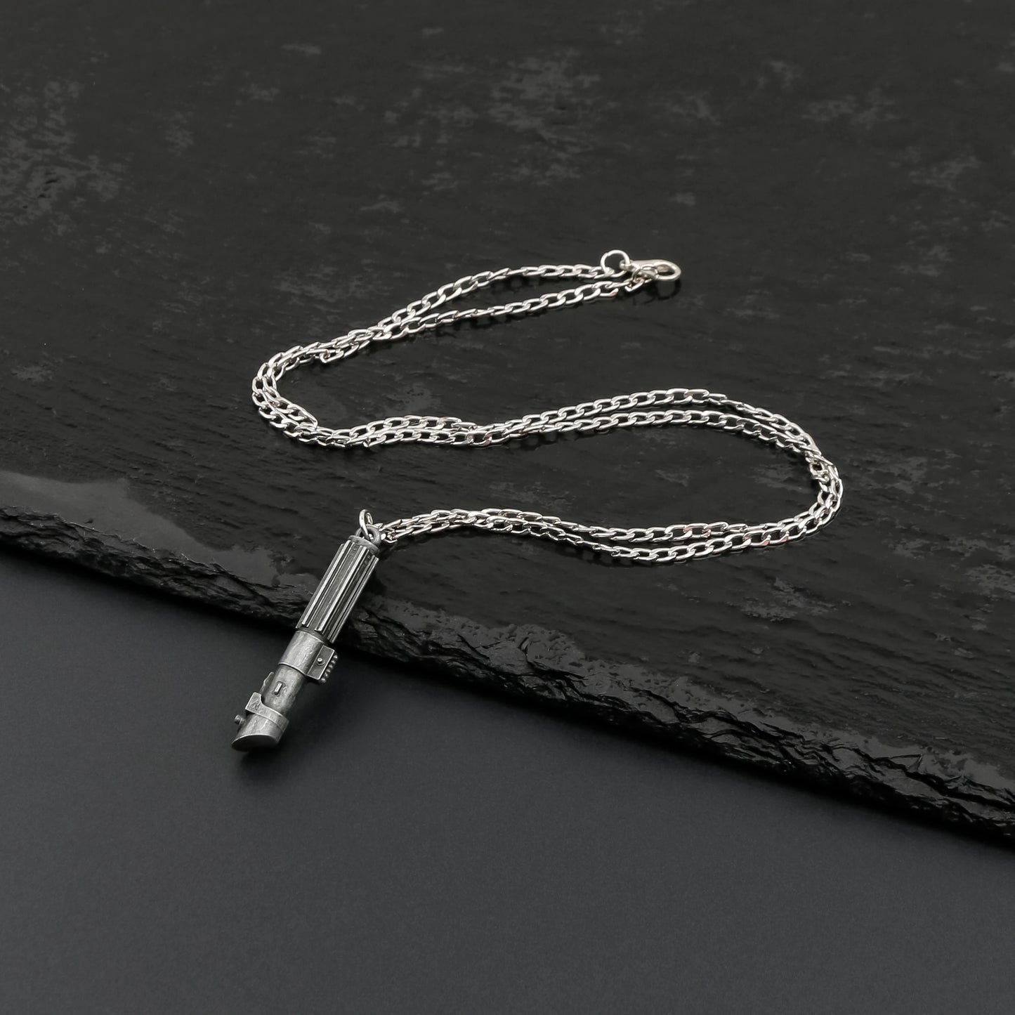 KB Mini Lightsaber NecklaceIs™