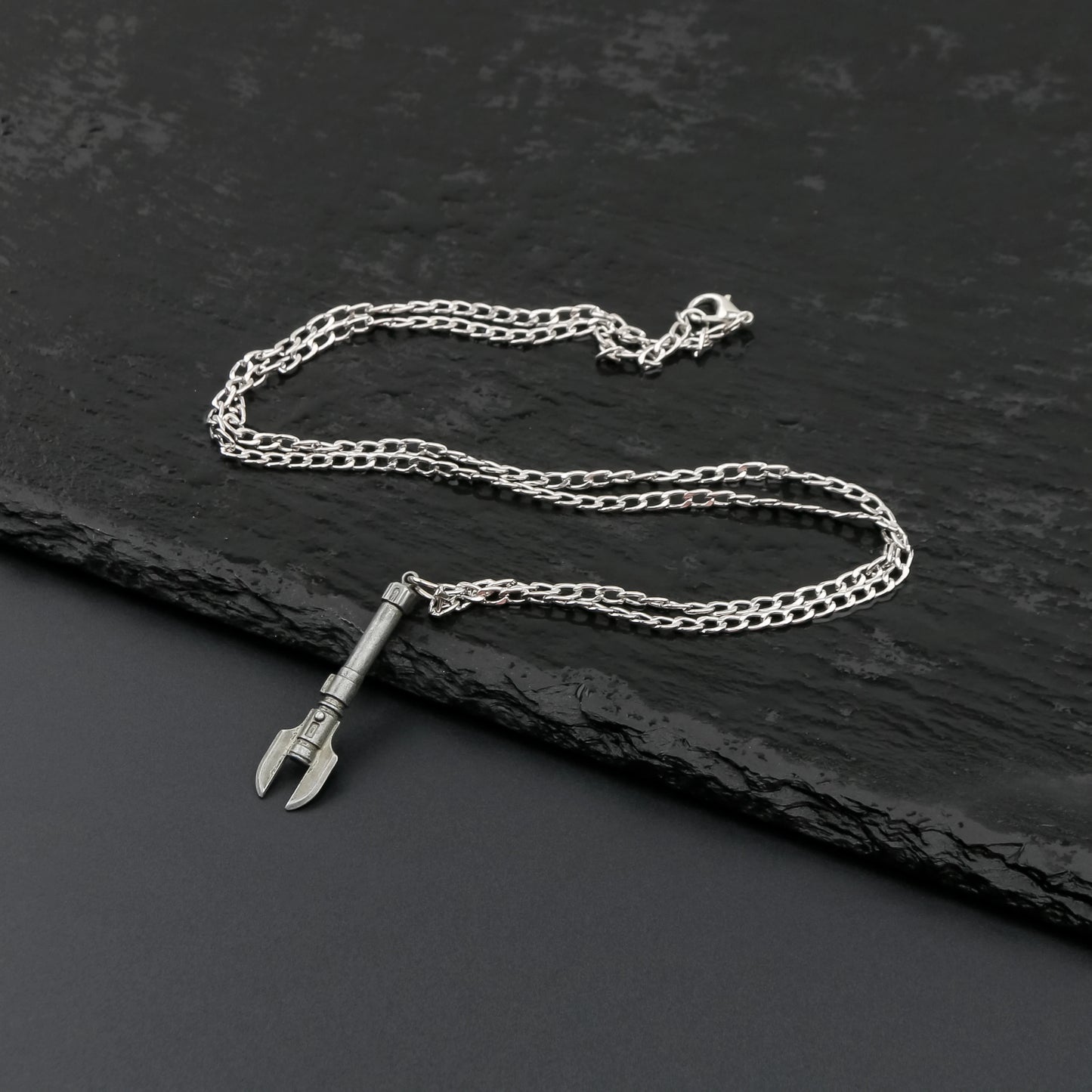 KB Mini Lightsaber NecklaceIs™